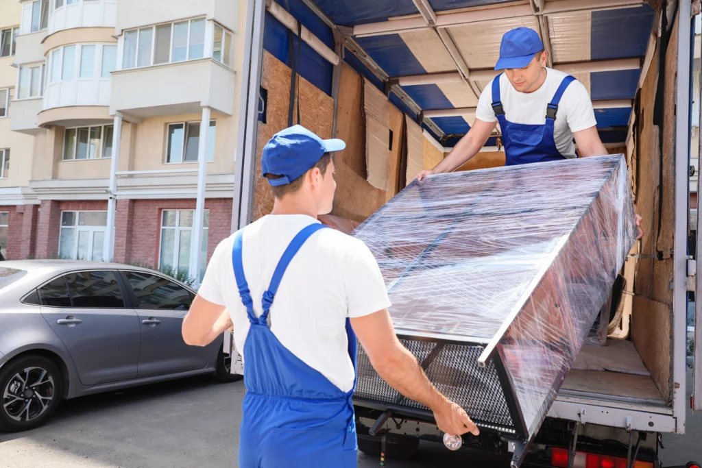 moving company who lifts heavy furniture Mascoutah, IL